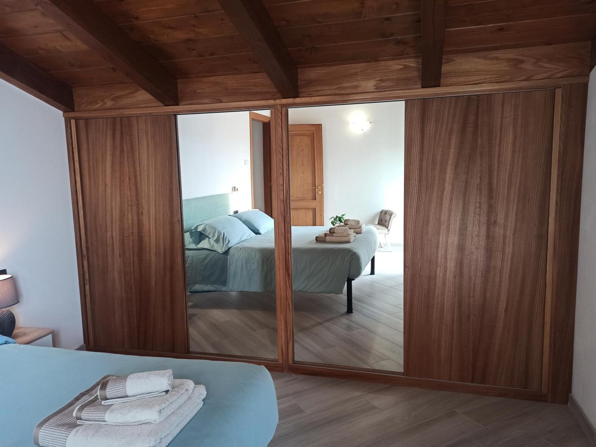 Larius Apartment - Como Lake View Mandello del Lario Εξωτερικό φωτογραφία