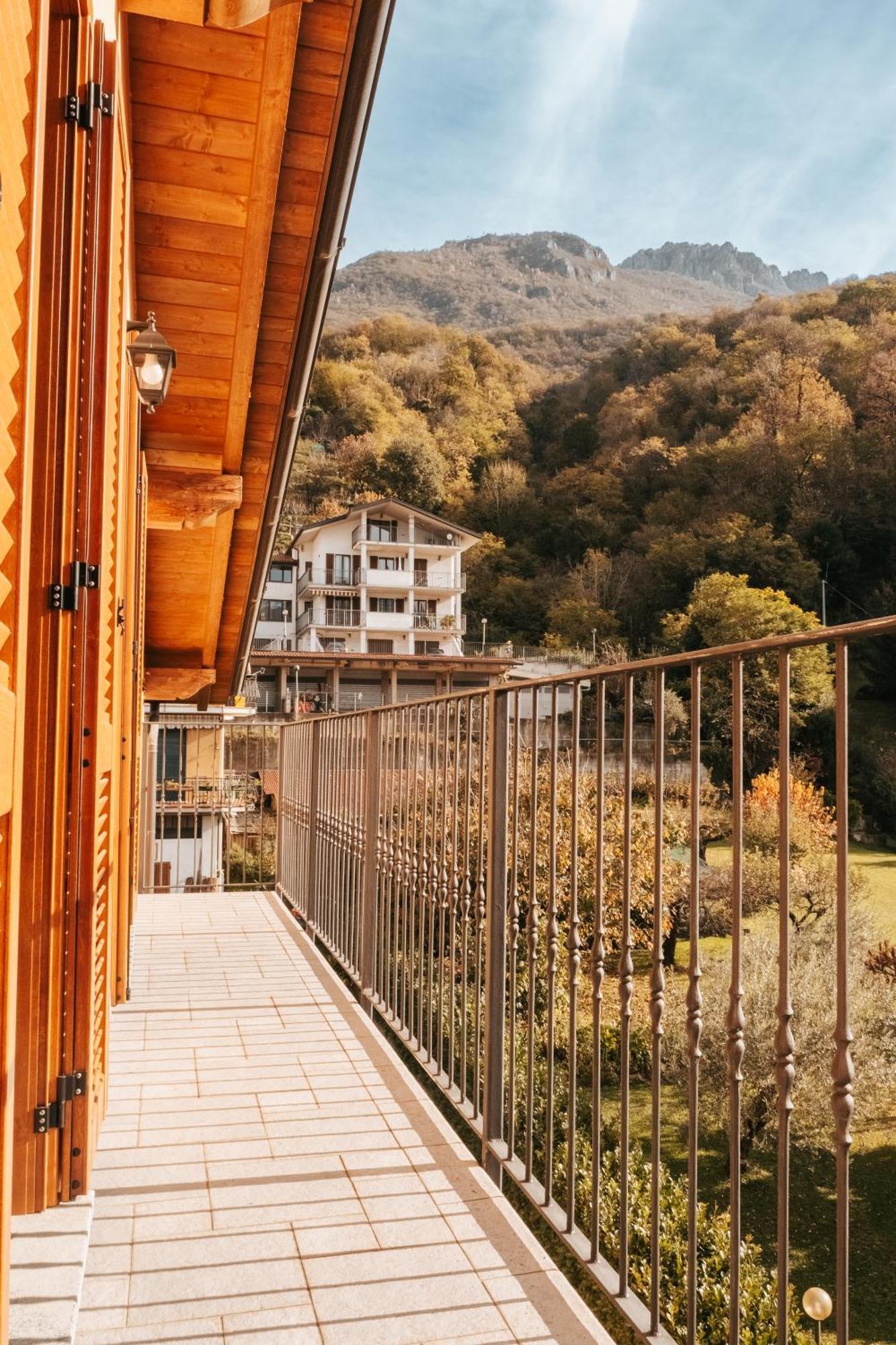 Larius Apartment - Como Lake View Mandello del Lario Εξωτερικό φωτογραφία