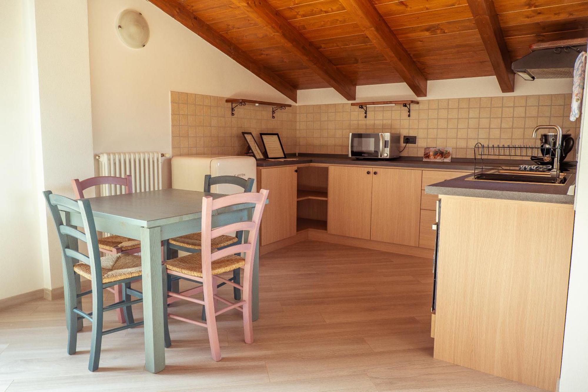 Larius Apartment - Como Lake View Mandello del Lario Εξωτερικό φωτογραφία