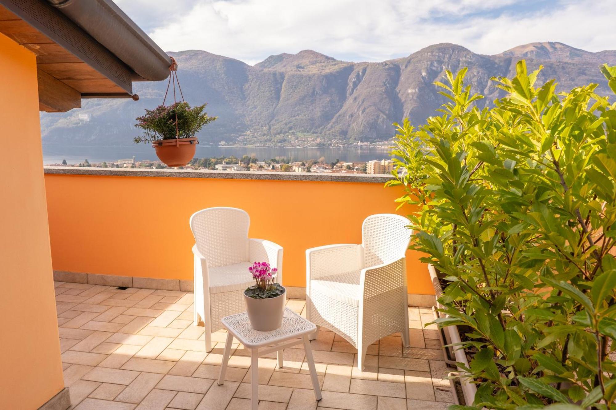 Larius Apartment - Como Lake View Mandello del Lario Εξωτερικό φωτογραφία