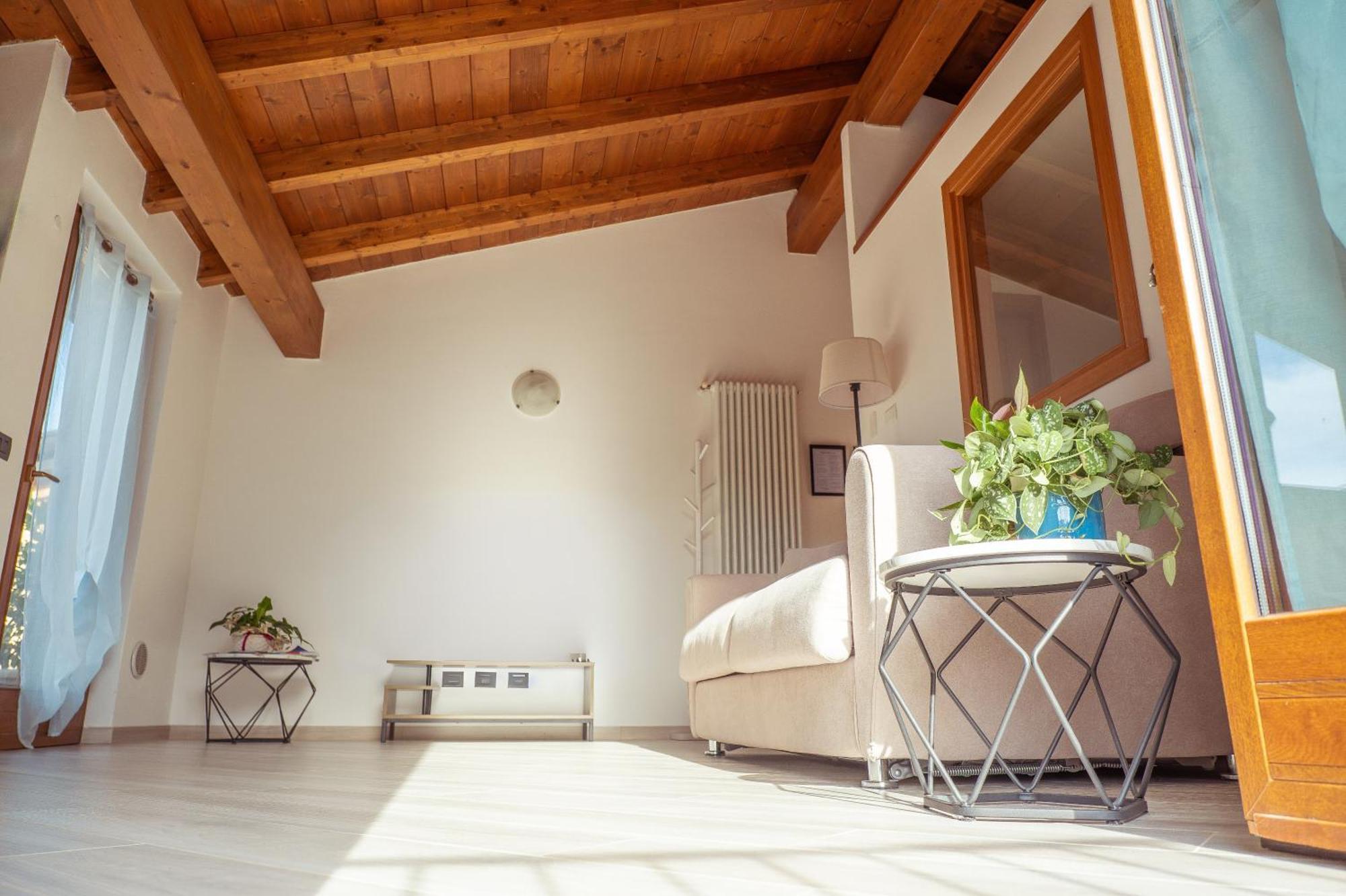 Larius Apartment - Como Lake View Mandello del Lario Εξωτερικό φωτογραφία